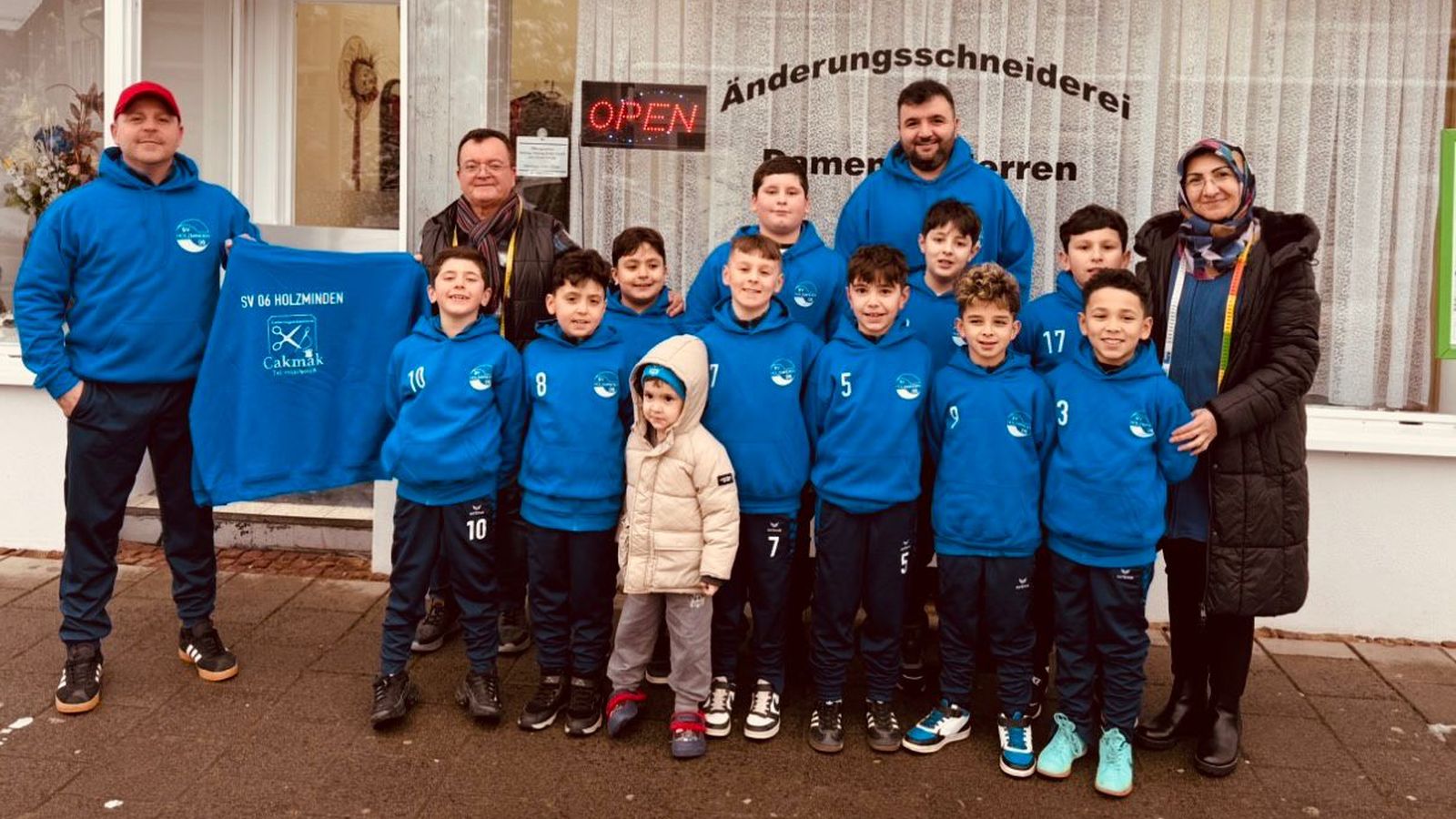 Neue Hoodies für die E3 des SV06 Holzminden