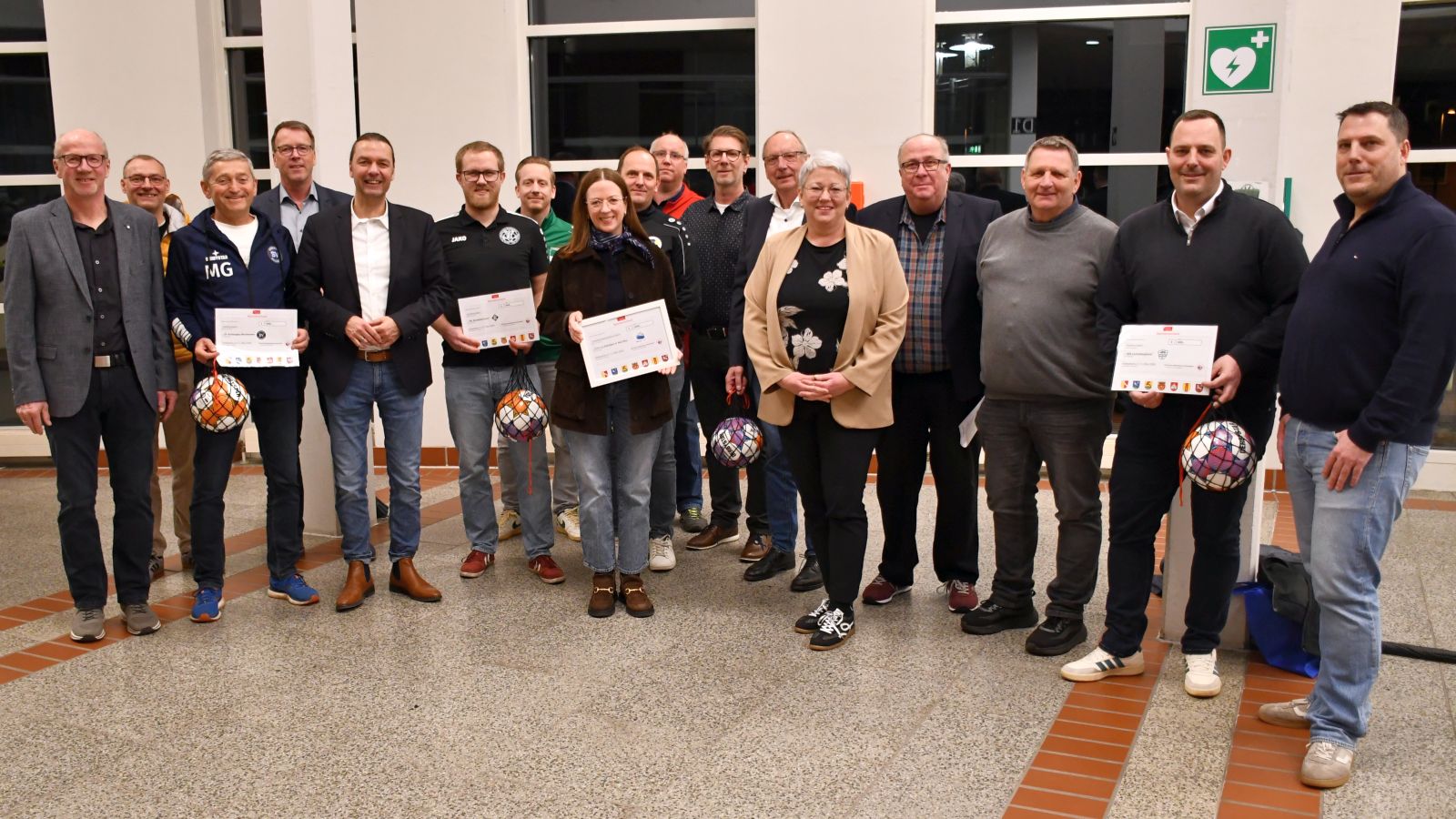 „Von Kindern für Kinder“ - Neujahrscup-Spenden machen Vereine und Stiftung 