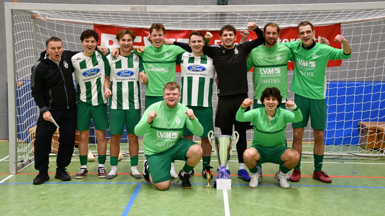 Neujahrsturnier der Bezirks- und Kreisligisten: SV Alfeld holt den Turniersieg